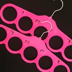 Target "2 Accessorie Hangers in Velvety Pink"